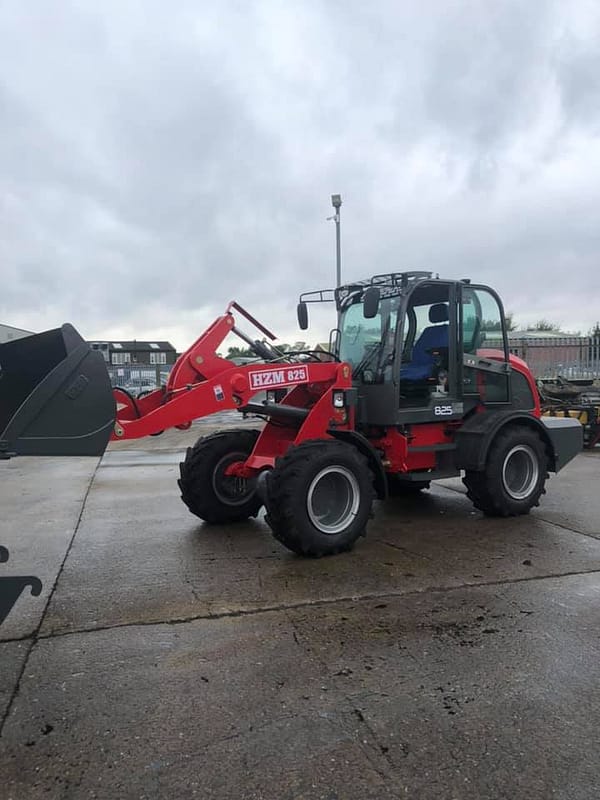 HZM 825 Front End Loader - Image 6